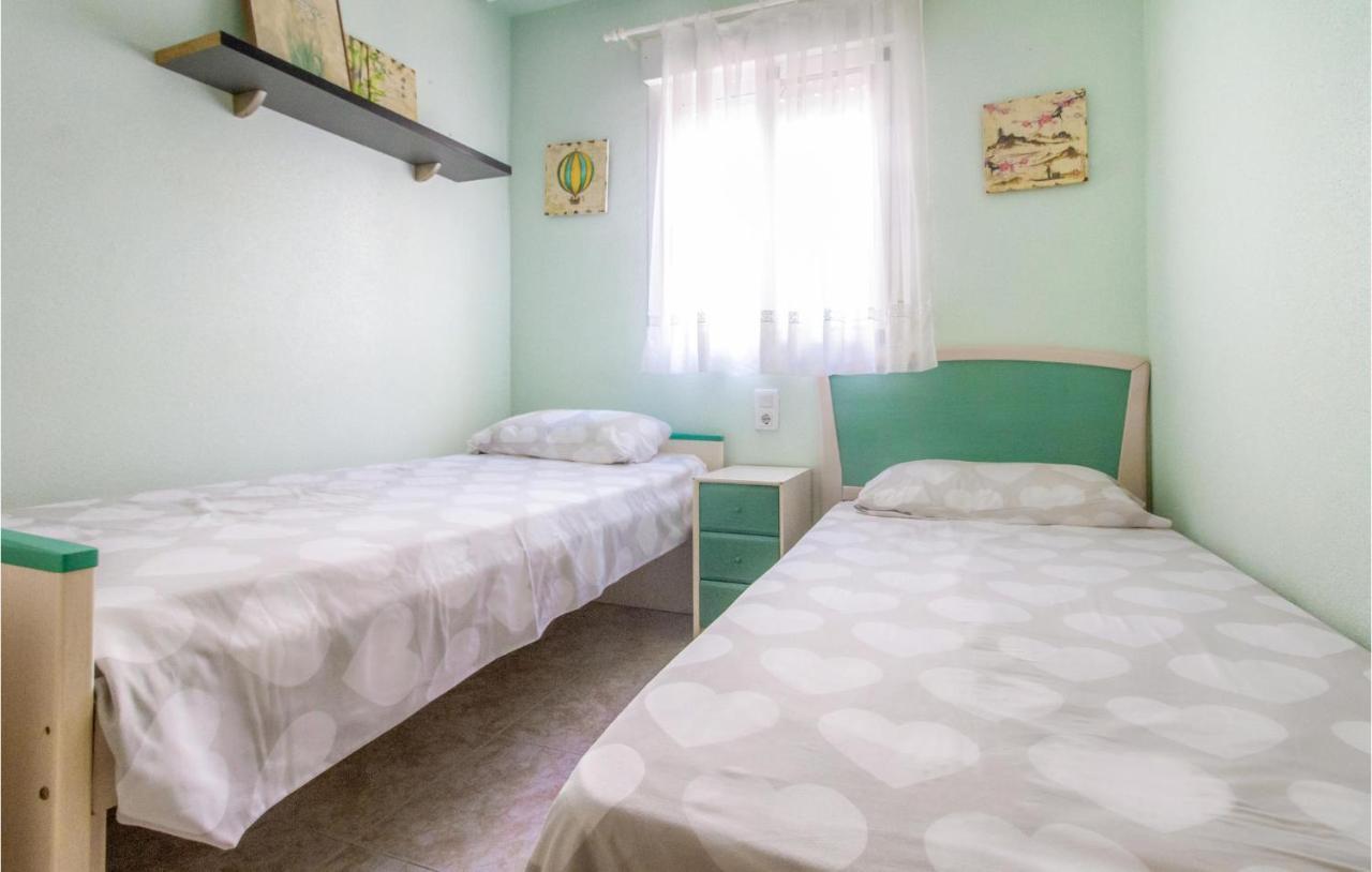 Lovely Apartment In Santa Pola With Wifi Exterior photo